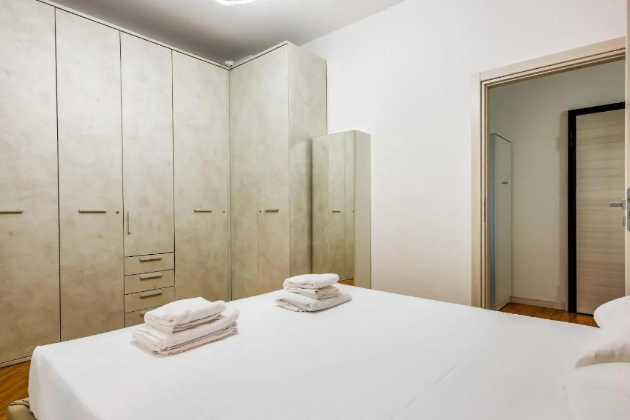 Cozy Apartment Near To Fashion District Milán