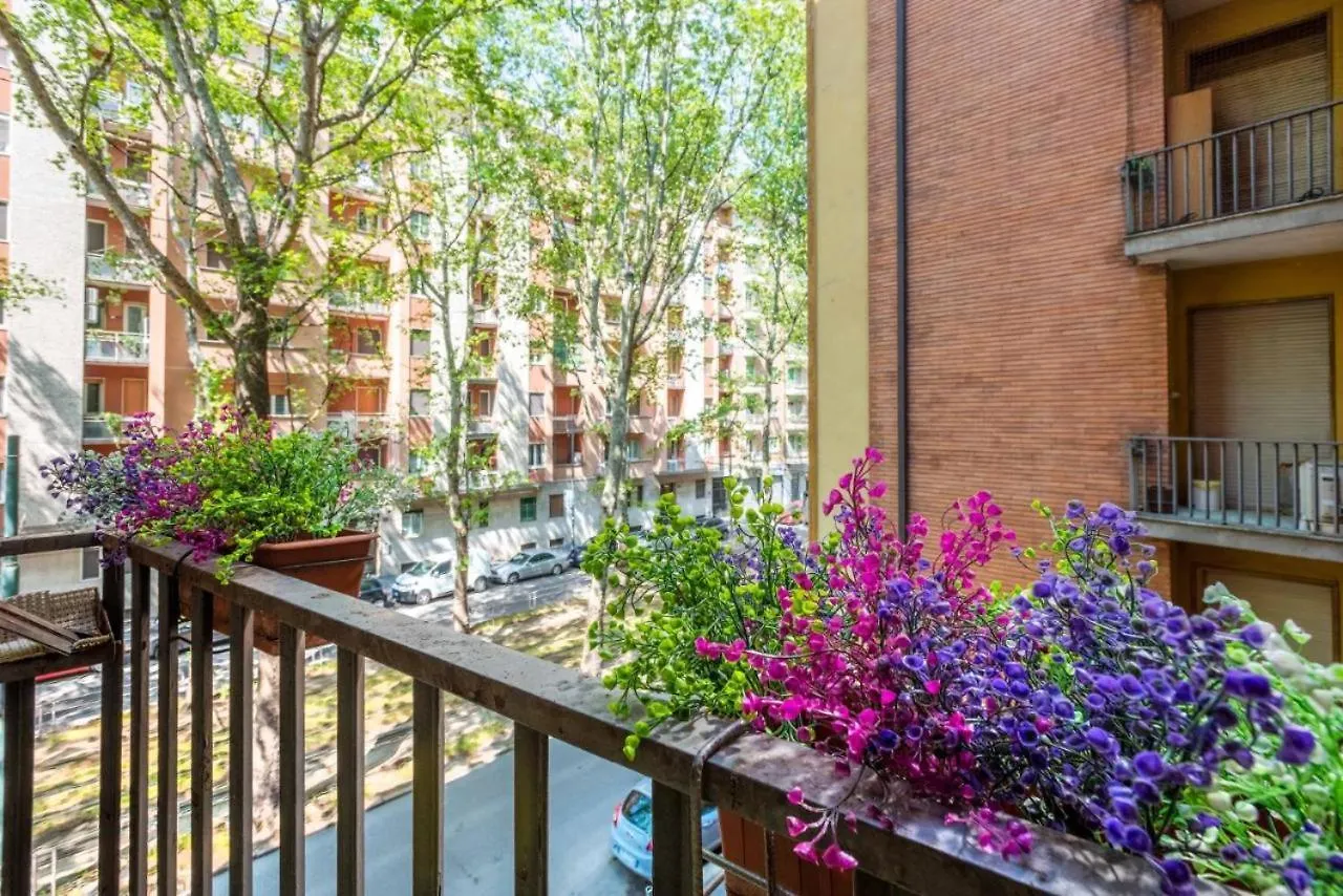Cozy Apartment Near To Fashion District Milan Italy